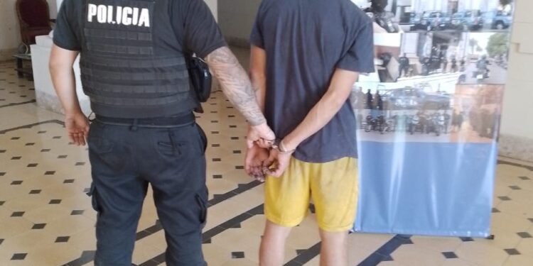 Se llevaba cables robados, pero ya lo conocían….