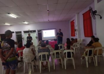 Vecinos de barrio 2 de Abril se capacitaron en Ojos en Alerta