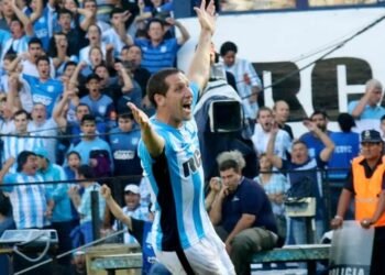Fue campeón con Racing, sufrió un problema en el corazón y volvió al fútbol para consagrarse en el exterior: “Tuve un Dios aparte porque me pudo dar un infarto en la cancha”