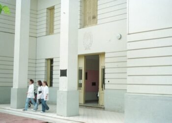 En 2022 FAE entregó cerca de 30 millones a escuelas de la ciudad