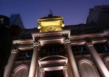 Reservas: el Gobierno afronta pagos por USD 2.200 millones a los bonistas del canje de 2020 y al FMI