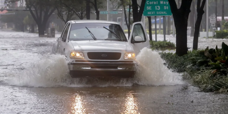 EE.UU., en alerta por una tormenta que ha inundado California y avanza al este