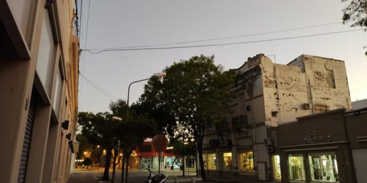 ¿Cortamos la semana? Miércoles a pleno sol en la ciudad de Rafaela