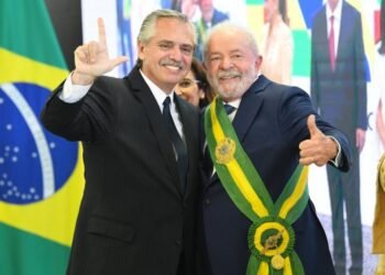 Alberto Fernández repudió el intento de golpe de Estado de bolsonaristas en Brasil