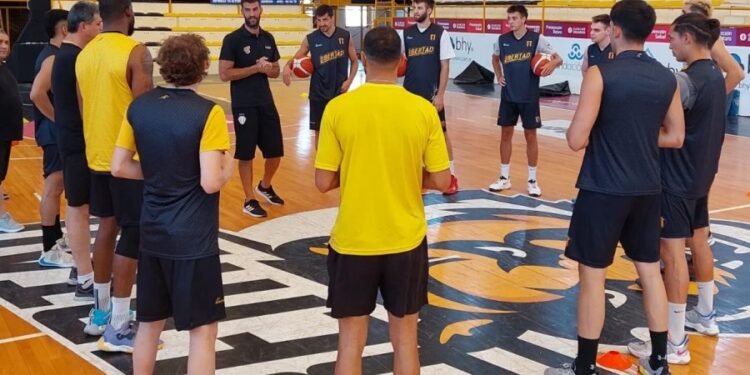 Libertad retomó los entrenamientos