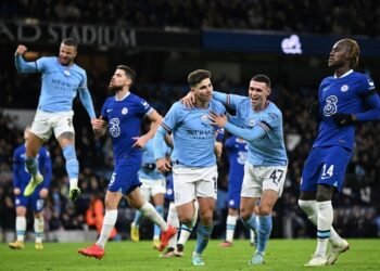 FA Cup: Gol de Julián Álvarez en el City y papelón del Aston Villa