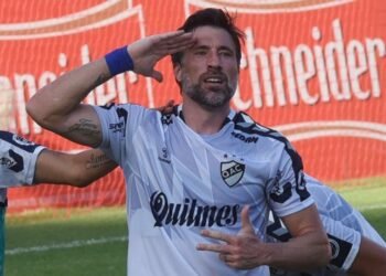Pavone se retiró del fútbol profesional