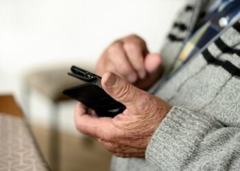 Increíble: un hombre de 88 años fue aprehendido en Cañada de Gómez por hurtar un celular