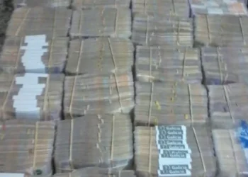 Una ventana rota y la falta de 4 millones de pesos