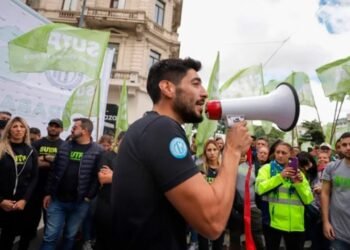 Se agrava la pelea entre Facundo Moyano y Axel Kicillof por el conflicto del sindicato de peajes
