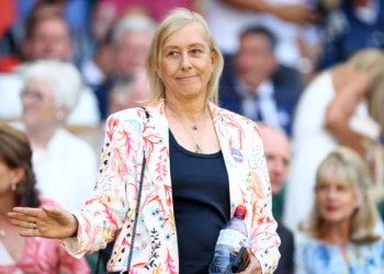 Martina Navratilova anunció que padece cáncer de garganta y mama