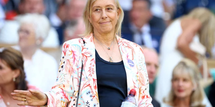Martina Navratilova anunció que padece cáncer de garganta y mama