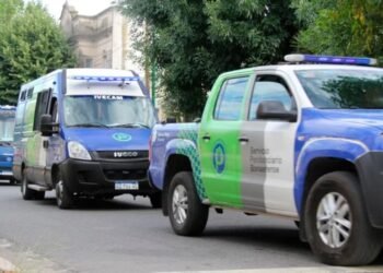 El juicio a los rugbiers, minuto a minuto: llegaron los acusados y la zapatilla de Thomsen es la prueba central de la jornada