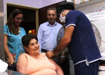 Santa Fe: comenzó a colocarse el refuerzo de la vacuna bivalente contra el COVID