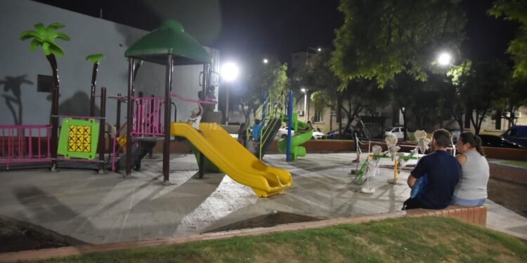 El Municipio avanza con luces LED en el Parque Infantil Islas Malvinas