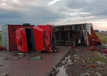 Ruta 34: Corte total por el vuelco de un camión