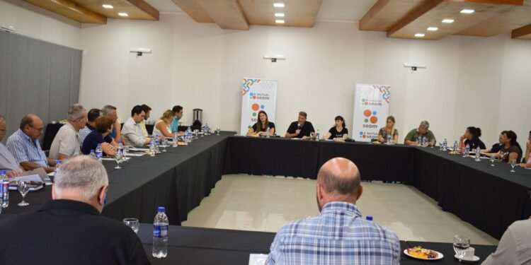 Mesa Territorial del SEOM: definieron ejes de trabajo