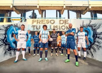 Atlético presentó su plantel y su nueva indumentaria