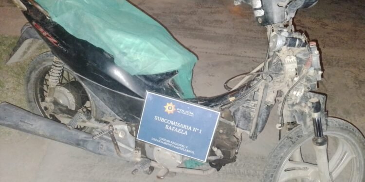 Los sorprendieron con moto ajena