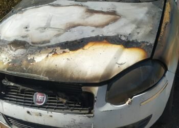 Se incendió un auto cerca del autódromo