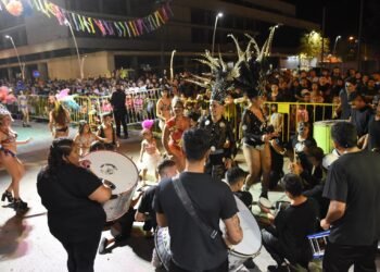 Todo listo para un sábado con carnaval a pleno en Rafaela