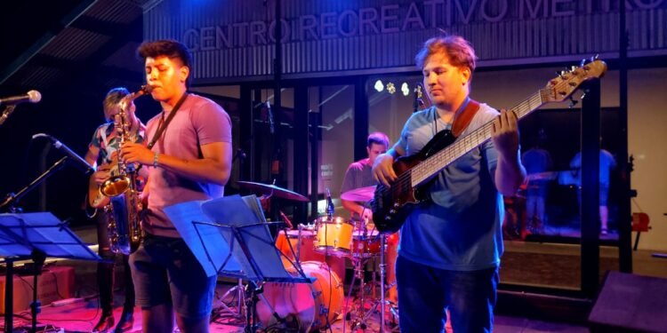 «La Estación en vivo» convocó a prestigiosos artistas de nuestra ciudad