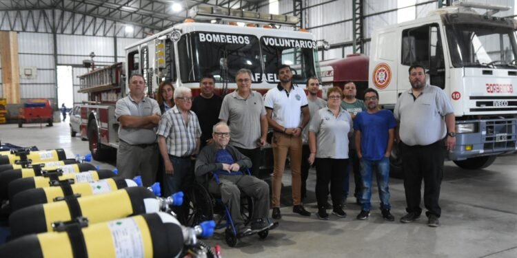 El Intendente visitó la Asociación de Bomberos Voluntarios