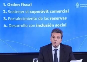 Gasto público: el Gobierno aceleró pagos atrasados para bajar la deuda flotante y cumplir una meta con el FMI