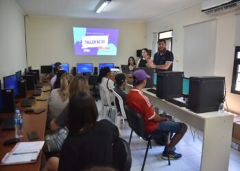 Se llevó adelante el “Taller de confección de CV” de la Oficina de Empleo