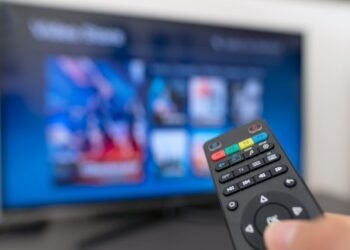 Intentó vender un televisor, pero terminó siendo estafada y amenazada