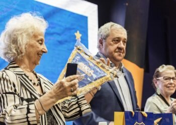 Boca distinguió a Estela de Carlotto como socia honoraria