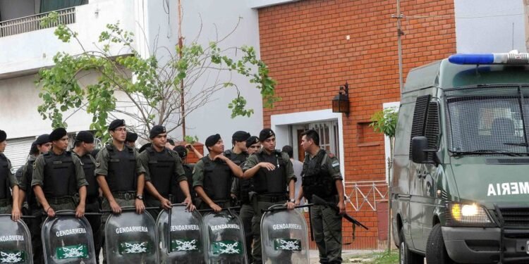 Seguridad: la Nación gasta por habitante 22 veces más en el distrito porteño que en Santa Fe