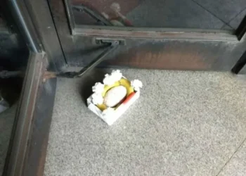 Manuscrito en una vivienda: ¿Macumba o mensaje mafioso?