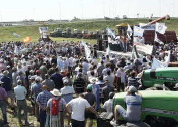 Protesta de ruralistas en las rutas, contra las retenciones