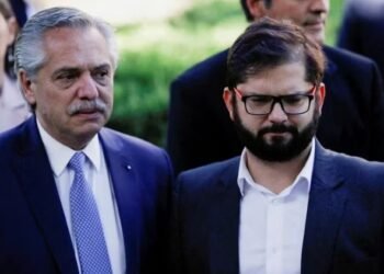 Alberto Fernández firmó una carta donde denuncia “lawfare” en Chile y provocó un reproche diplomático