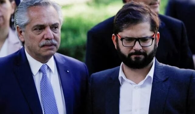 Alberto Fernández firmó una carta donde denuncia “lawfare” en Chile y provocó un reproche diplomático