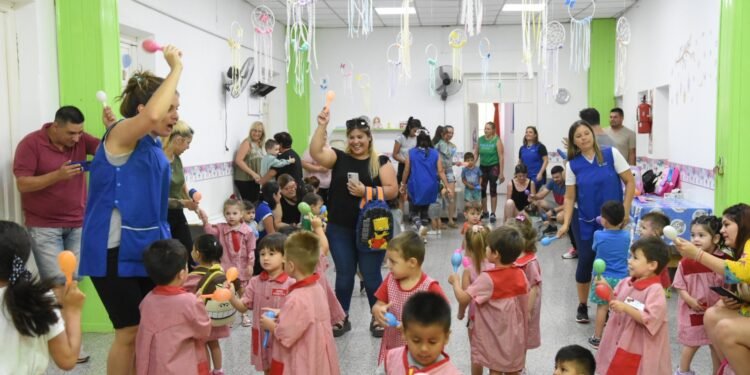 Un total de 200 nuevos ingresantes iniciaron el ciclo lectivo en los jardines municipales