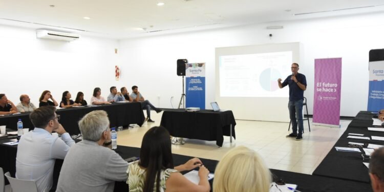 Se realizó una jornada sobre “Prácticas Laborales Responsables en el Sector Lácteo”