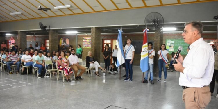 El Intendente participó de la apertura del ciclo en la Escuela Mahatma Gandhi