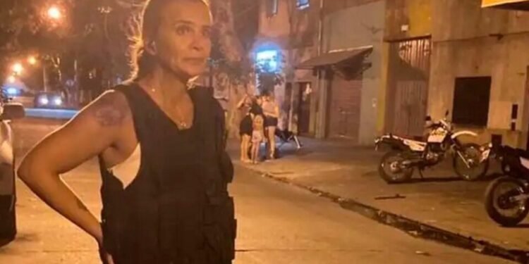 Amalia Granata y el show del chaleco antibalas (de paintball)