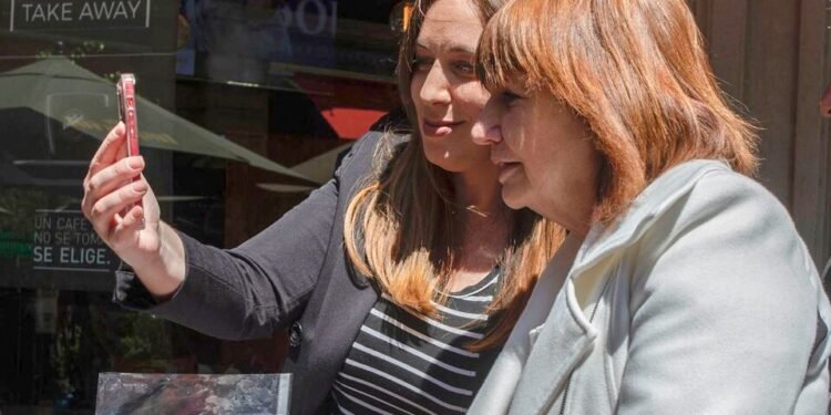 Los dos bloques de candidatos que dividen a Juntos por el Cambio