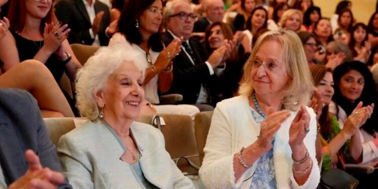 8M: Homenaje bonaerense a Estela de Carlotto y las Abuelas de Plaza de Mayo