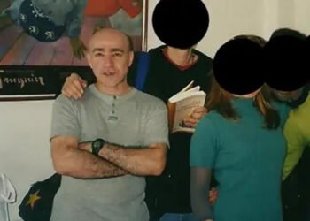 Periodista de día, policía de noche: arranca el juicio del espía infiltrado en la Agencia Walsh