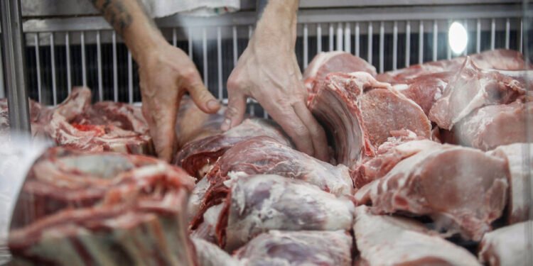 Alimentos sin control, FMI y el golpe político