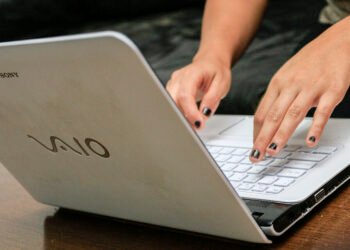 Protección a la producción local de computadoras y notebook