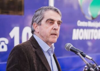 Denuncian que el senador Traferri quiso agredir al fiscal que lo investiga