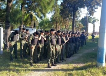 Aníbal Fernández puso en operaciones a los nuevos efectivos que refuerzan Rosario