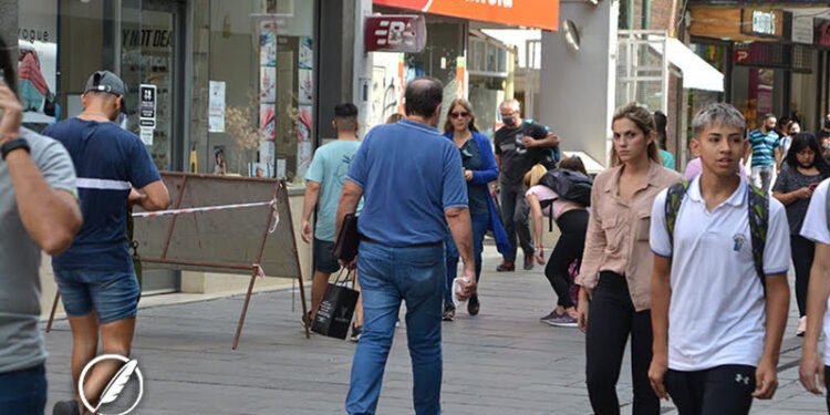 El consumo masivo mostró un leve incremento en febrero