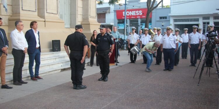 Rivero asumió como nuevo jefe de la Regional V