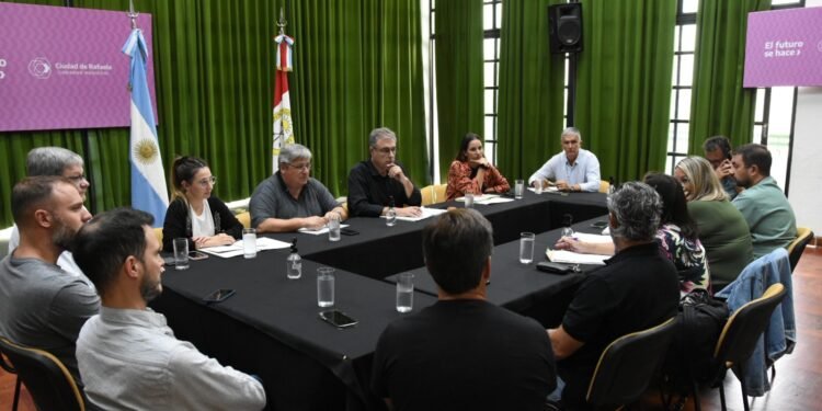 El Intendente se reunió con la comisión vecinal del Brigadier López